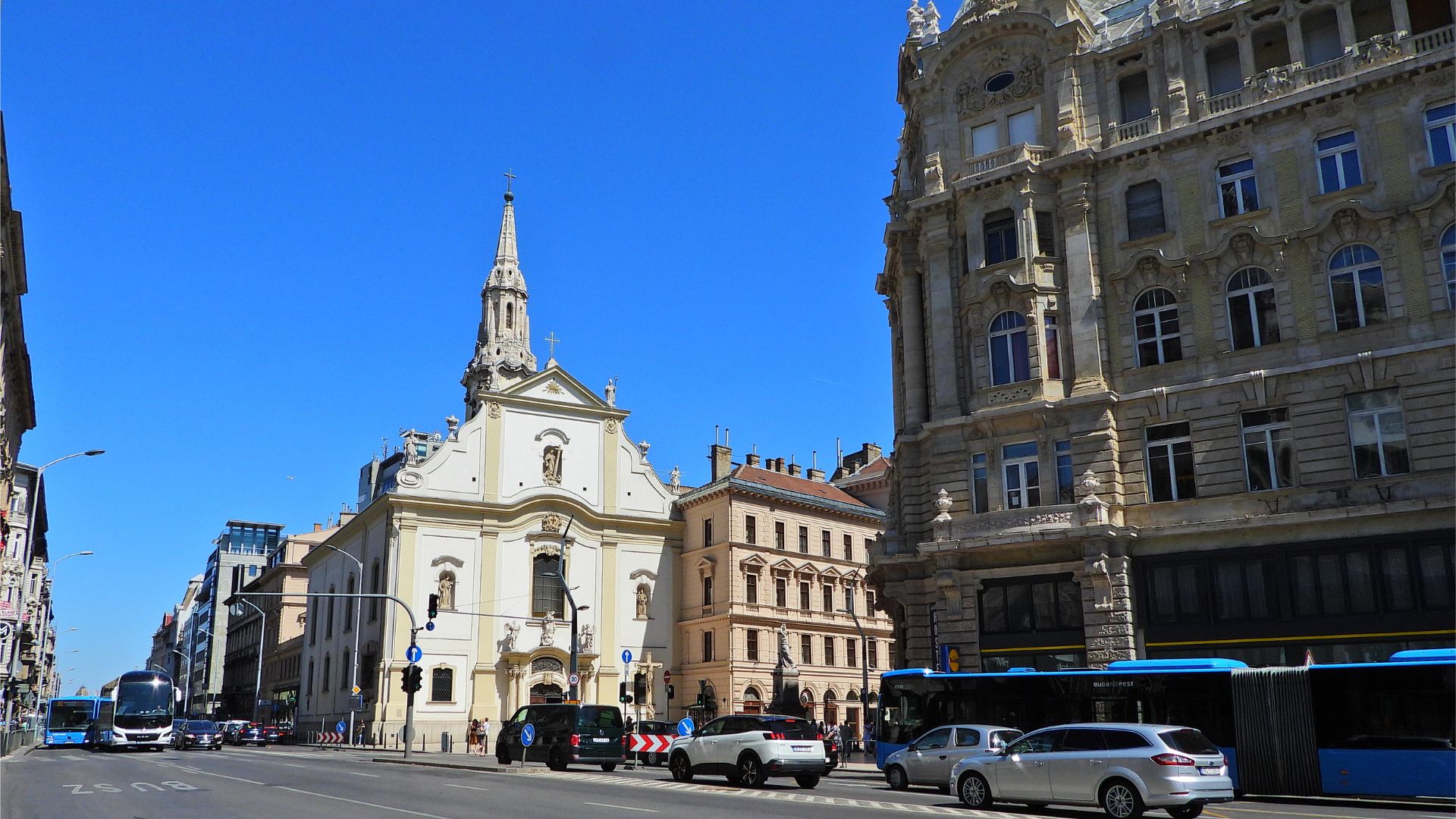 Ferenciek tere nagytotál