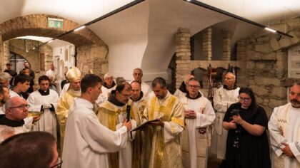 web_kimelet_HajnalZénó_újratemetés