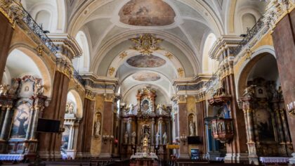 templombelső totál